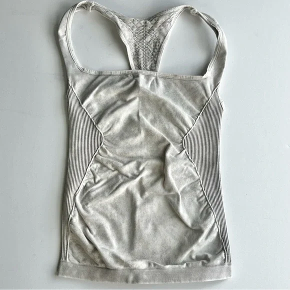 🍒(A251) NWOT Free People Movement Good Karma Long Tank. Ice Gray. Size: … - Picture 3 of 7